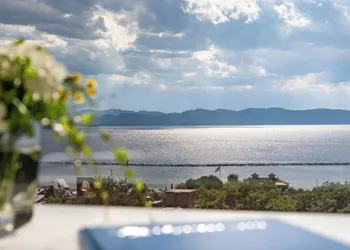 Hotel Champlain Burlington, Curio Collection by Hilton hotel thumbnail 8