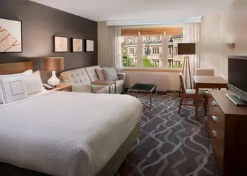 Residence Inn by Marriott Mont Tremblant Manoir Labelle hotel thumbnail 6
