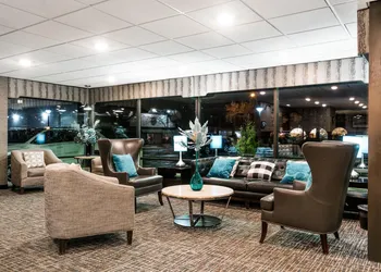 Days Hotel by Wyndham University Ave SE hotel thumbnail 3