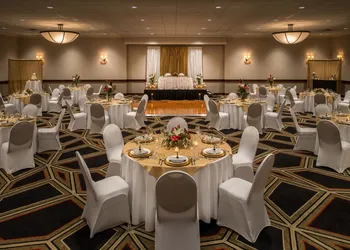 Four Points by Sheraton Bellingham Hotel & Conference Center hotel thumbnail 2