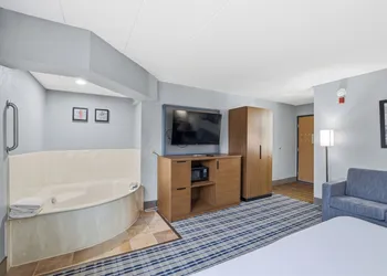 AmericInn by Wyndham White Bear Lake St. Paul hotel thumbnail 6