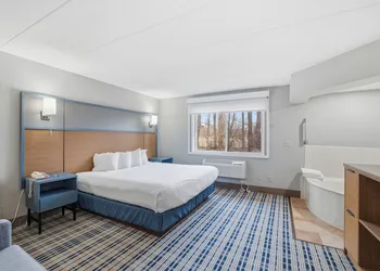 AmericInn by Wyndham White Bear Lake St. Paul hotel thumbnail 8