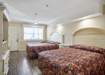Edgewater Inn hotel thumbnail 7