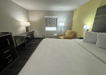 Wingate by Wyndham Biloxi/Ocean Springs hotel thumbnail 6