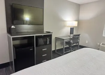 Wingate by Wyndham Biloxi/Ocean Springs hotel thumbnail 7