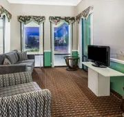 Super 8 by Wyndham Madison/Ridgeland Area hotel detail image 4