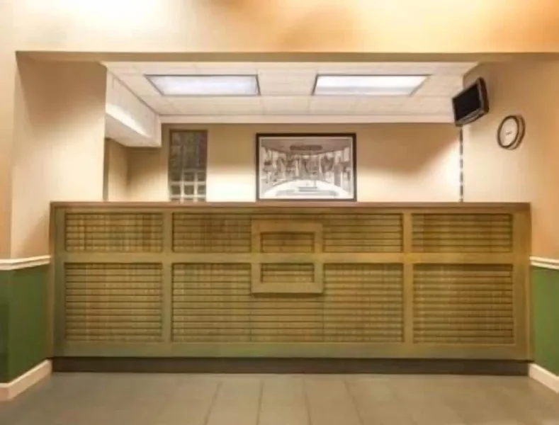 Super 8 by Wyndham Madison/Ridgeland Area hotel detail image 6