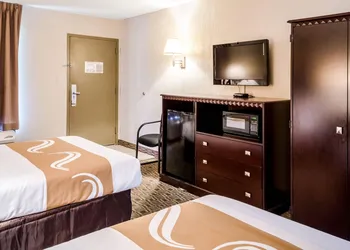 Quality Inn Moss Point - Pascagoula hotel thumbnail 4