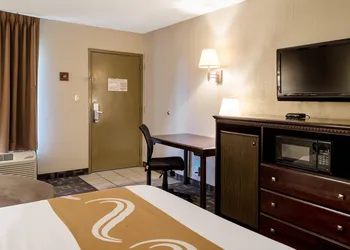 Quality Inn Moss Point - Pascagoula hotel thumbnail 6