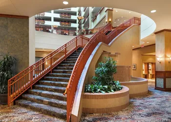 Embassy Suites by Hilton St. Louis St. Charles hotel thumbnail 3