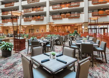 Embassy Suites by Hilton St. Louis St. Charles hotel thumbnail 5