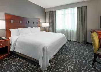 Embassy Suites by Hilton St. Louis St. Charles hotel thumbnail 7