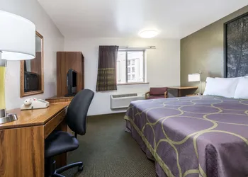 Super 8 by Wyndham Missoula/Reserve St. hotel thumbnail 3