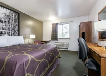 Super 8 by Wyndham Missoula/Reserve St. hotel thumbnail 6
