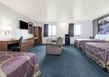 Super 8 by Wyndham Missoula/Reserve St. hotel thumbnail 7
