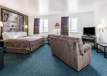 Super 8 by Wyndham Missoula/Reserve St. hotel thumbnail 8