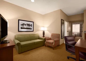Country Inn & Suites by Radisson, Houston Intercontinental Airport East, TX hotel thumbnail 6