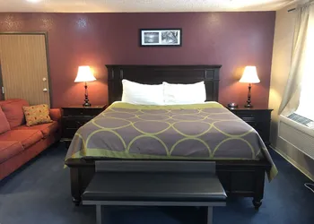 Super 8 by Wyndham Winnemucca NV hotel thumbnail 5