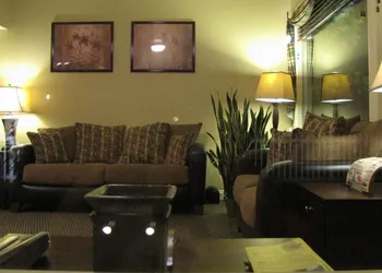 Mt Madison Inn & Suites hotel thumbnail 3