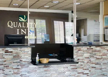 Quality Inn Richmond Hill - Savannah I-95 hotel thumbnail 5