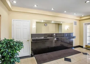 Atlantic Inn hotel thumbnail 2