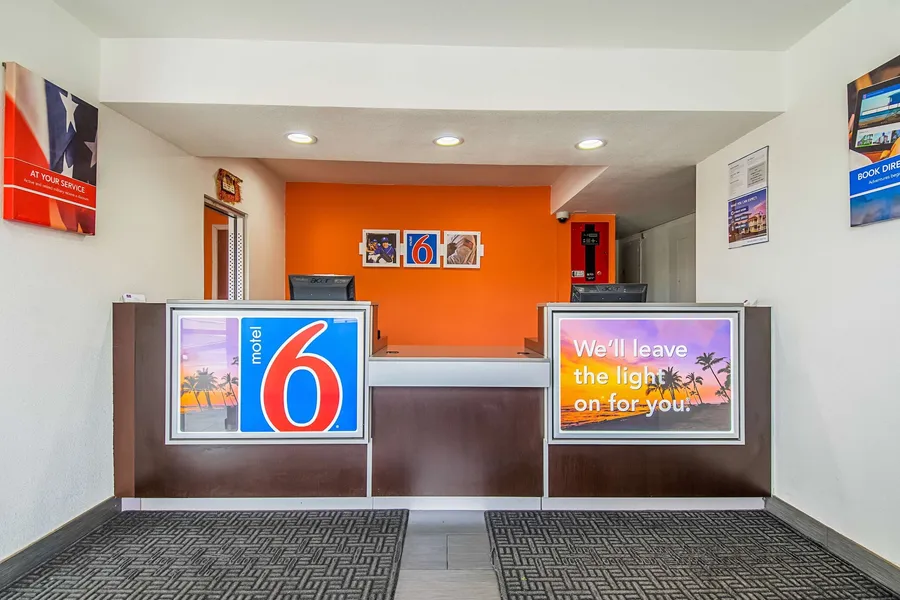 Motel 6-Bakersfield CA - Airport hotel detail image 6