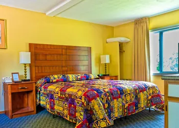 Parkers Motel hotel thumbnail 5
