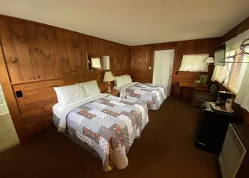 School House Inn hotel thumbnail 6