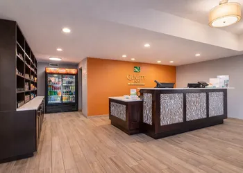 Quality Inn Kodak Sevierville hotel thumbnail 3