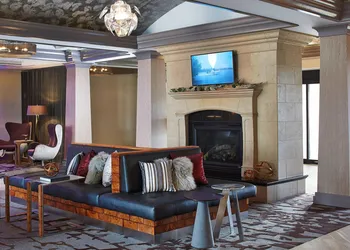 Rochester Airport Marriott hotel thumbnail 2