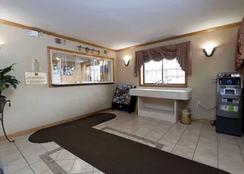 Knights Inn South Amboy hotel thumbnail 3