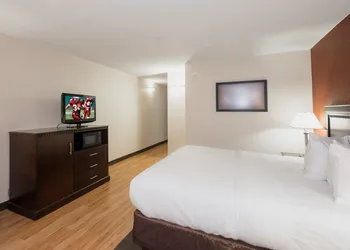 Red Roof Inn & Suites Mt Holly - McGuire AFB hotel thumbnail 8