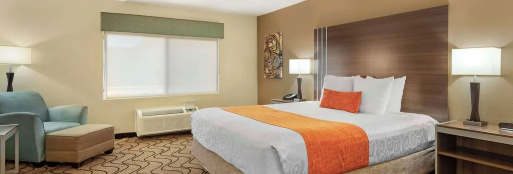 Hotel photo 1 of 35