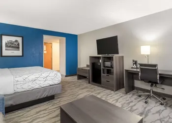 Best Western Plus Knoxville Cedar Bluff hotel thumbnail 6