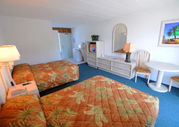 Riviera Resorts & Suites hotel thumbnail 4