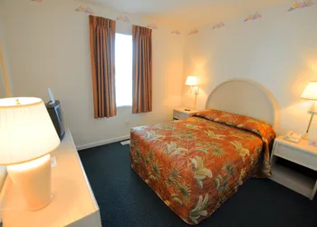 Riviera Resorts & Suites hotel thumbnail 6
