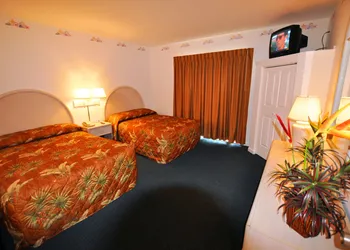 Riviera Resorts & Suites hotel thumbnail 7
