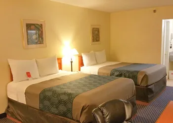 Knights Inn College Station hotel thumbnail 8