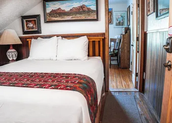 Red Horse Bed and Breakfast hotel thumbnail 4