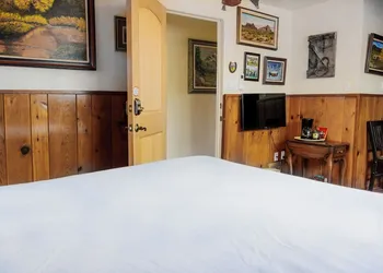 Red Horse Bed and Breakfast hotel thumbnail 8
