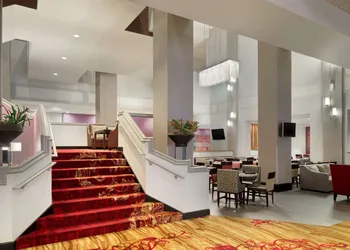 Hilton Fort Wayne at the Grand Wayne Convention Center hotel thumbnail 5
