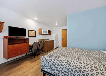 WoodSpring Suites Hobbs hotel thumbnail 8