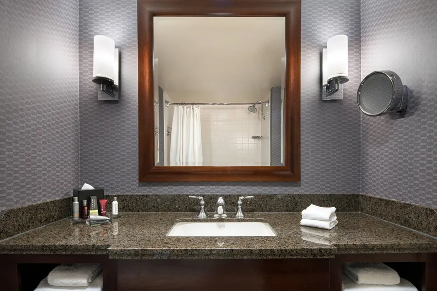 Visalia Marriott at the Convention Center hotel detail image 6