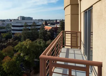 Visalia Marriott at the Convention Center hotel thumbnail 8