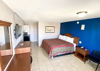 Budget Inn hotel thumbnail 6