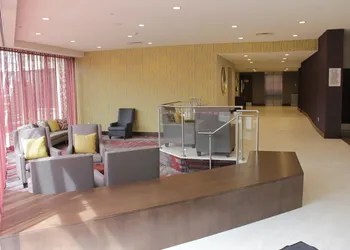 DoubleTree by Hilton Toronto Airport West hotel thumbnail 5