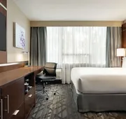 DoubleTree by Hilton Toronto Airport West hotel detail image 7