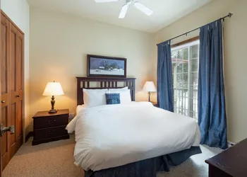 Cap Tremblant hotel thumbnail 5
