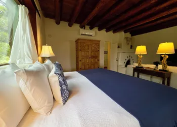 Old Taos Guesthouse B&B hotel thumbnail 3