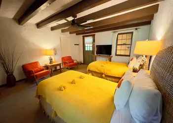 Old Taos Guesthouse B&B hotel thumbnail 7